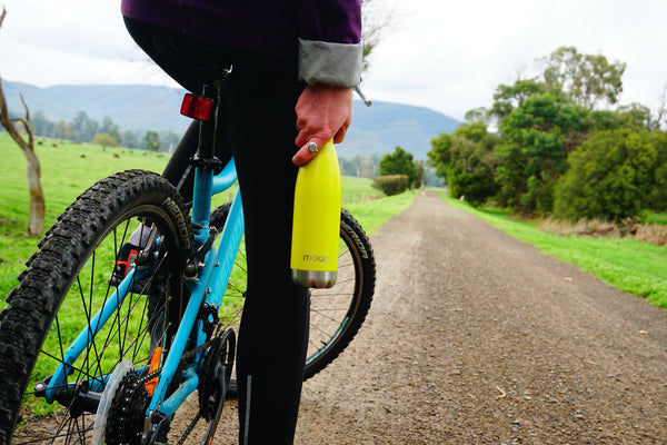 On The Go: Here’s How To Travel With Your Water Bottle