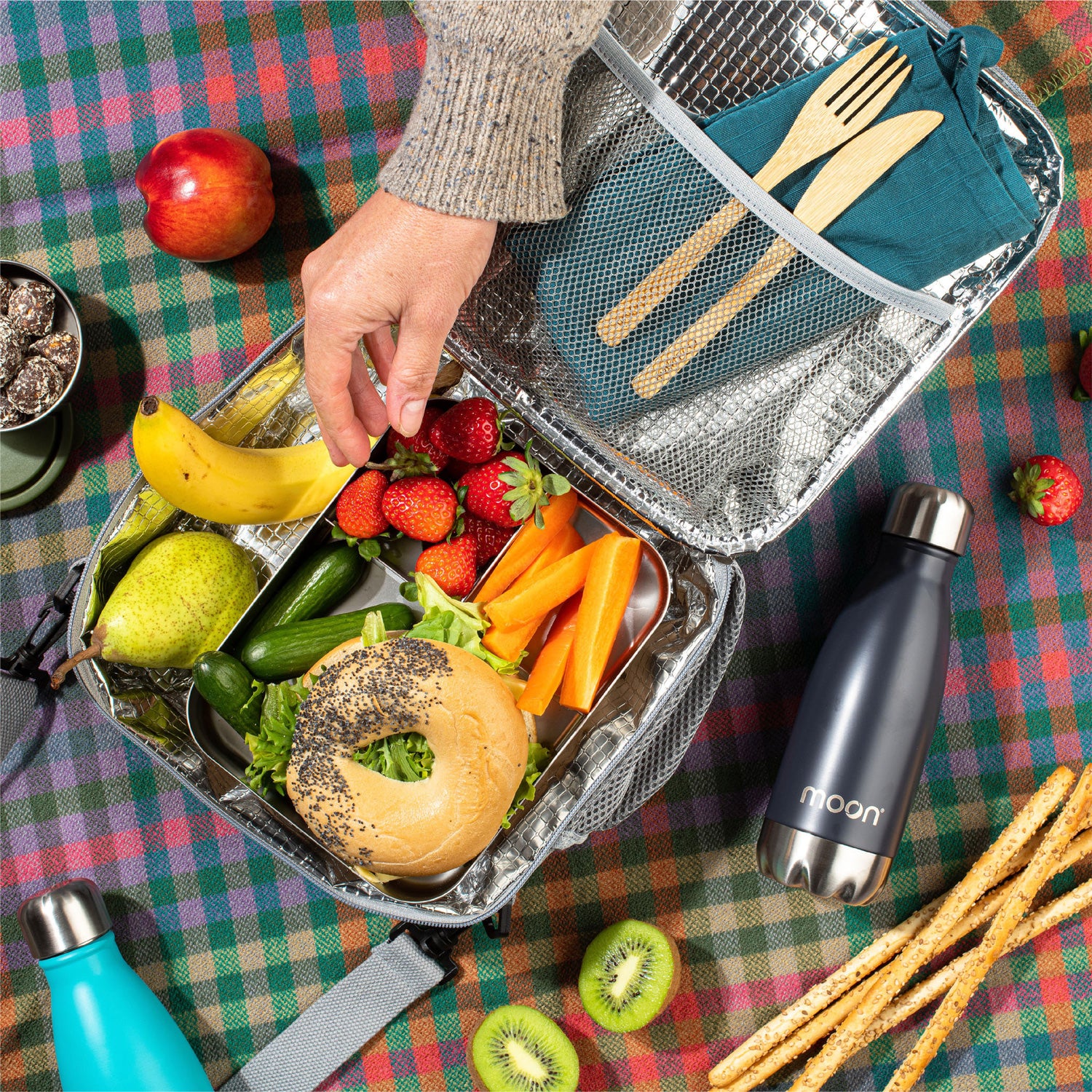 Moon Insulated Lunch Bags With Bottle Holder & Strap - Free UK Shipping ...